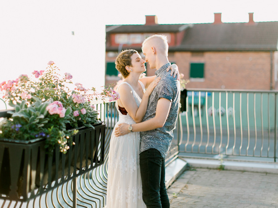Rooftop Couple Photos, Honeymoon Session in Sunne Sweden, Sweden Sweetheart Session, Sunne Anniversary Session, Sweden Couple Session, Sweden Anniversary Session, Sweden Wedding Photographer, Lake Anniversary Session Europe, Fine Art Film, Film Honeymoon Session, Cute Couple Poses, Romantic Engagement Poses, Bride and Groom Poses, Film Photography, Short Hair Bride, Cancer Survivor, Swedish Groom, Europe Honeymoon Session, Europe Anniversary Session, Ball Photo Co